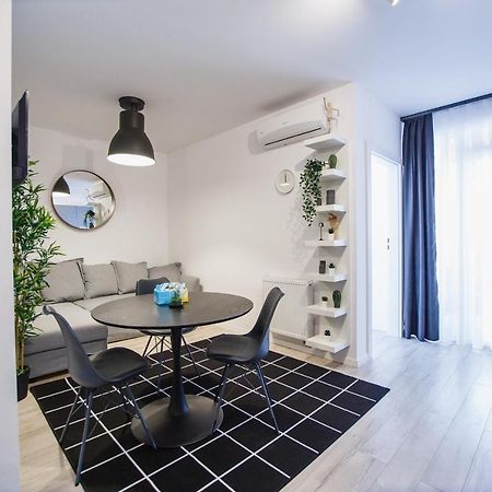 Trendy Apartment Near City Center Oradea Εξωτερικό φωτογραφία