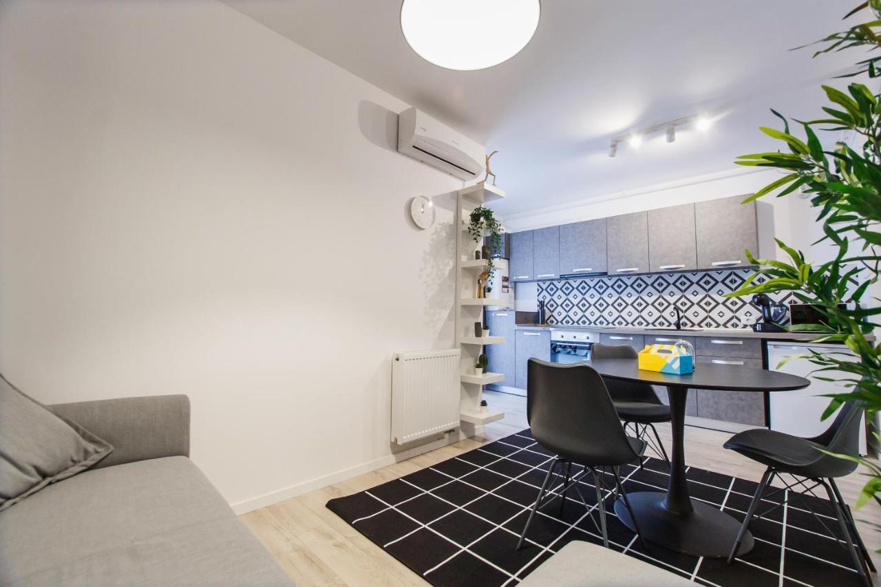 Trendy Apartment Near City Center Oradea Εξωτερικό φωτογραφία