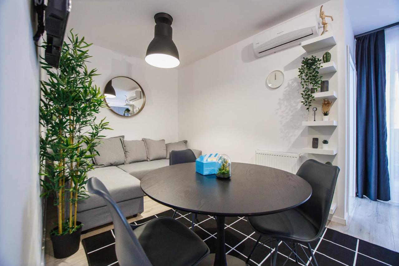 Trendy Apartment Near City Center Oradea Εξωτερικό φωτογραφία