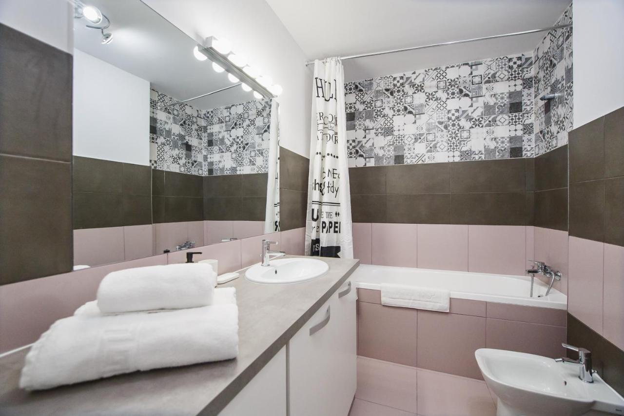 Trendy Apartment Near City Center Oradea Εξωτερικό φωτογραφία